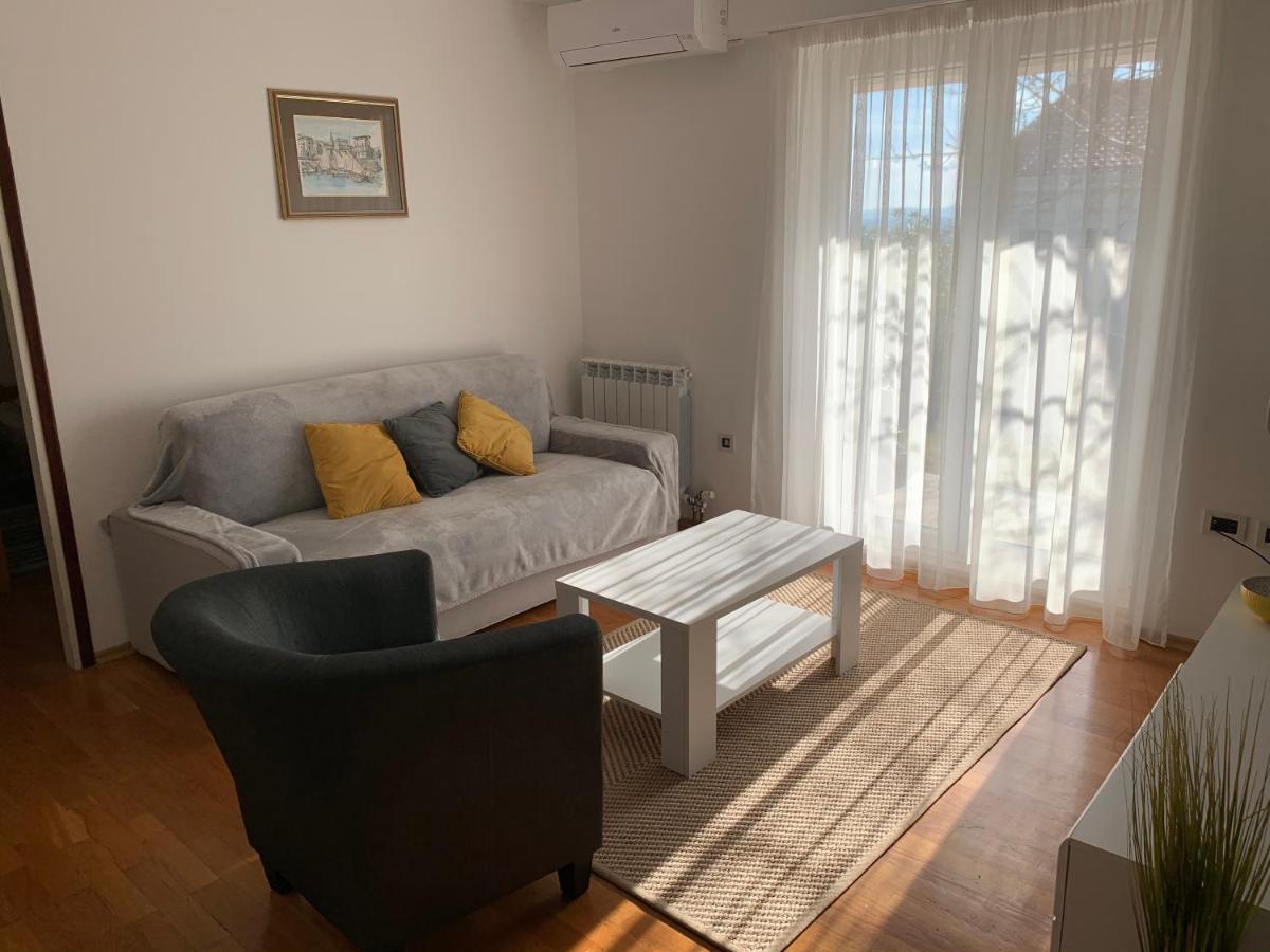 Deluxe Apartment Dora With A Private Parking, Terrace And See View Риека Экстерьер фото