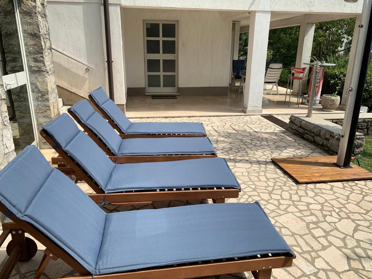 Deluxe Apartment Dora With A Private Parking, Terrace And See View Риека Экстерьер фото