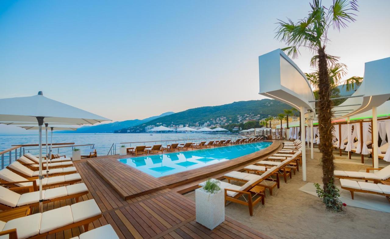 Deluxe Apartment Dora With A Private Parking, Terrace And See View Риека Экстерьер фото