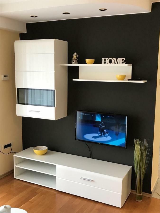 Deluxe Apartment Dora With A Private Parking, Terrace And See View Риека Экстерьер фото